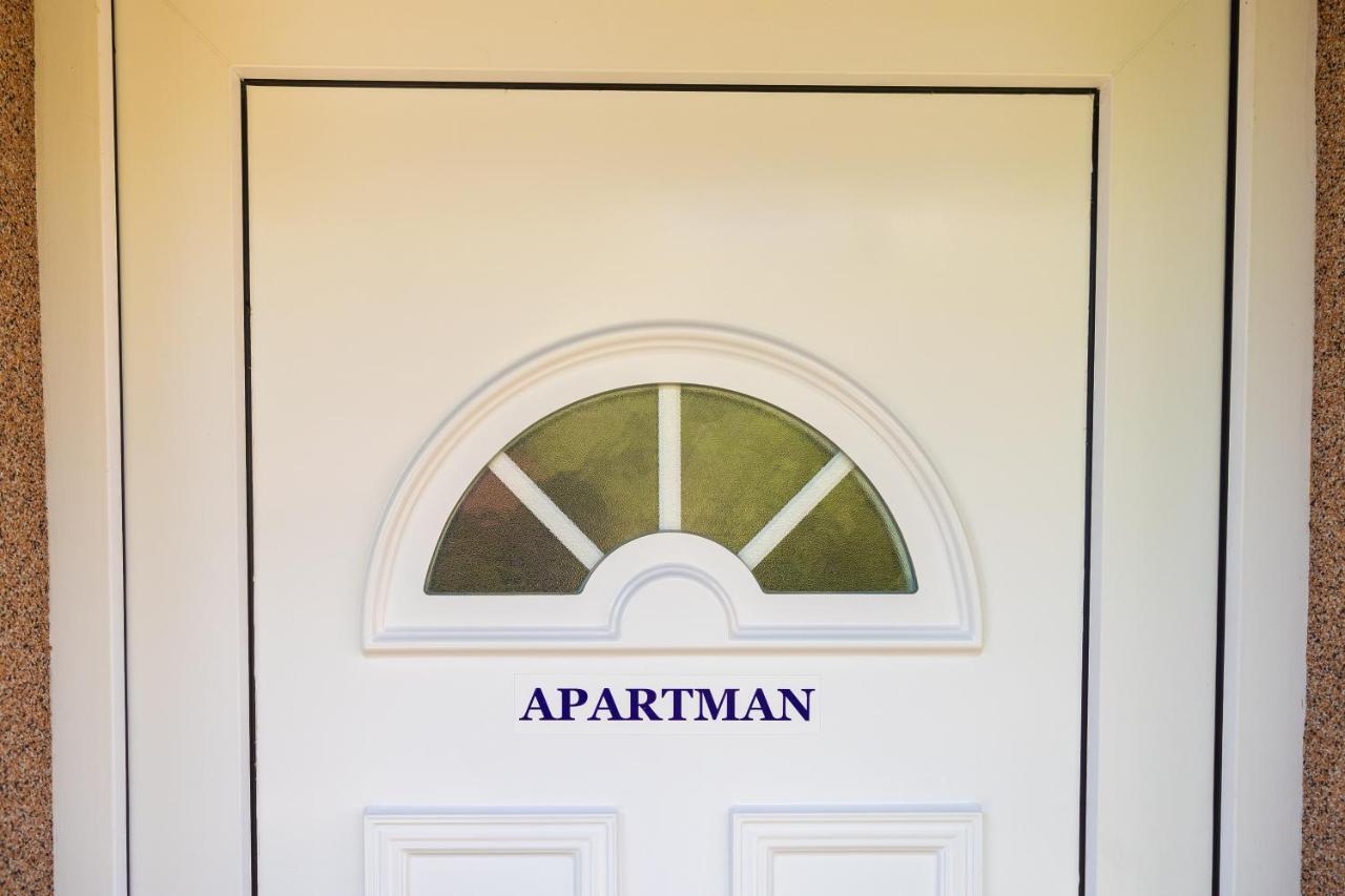 Soba I Apartman Dula Ogulin Exterior foto